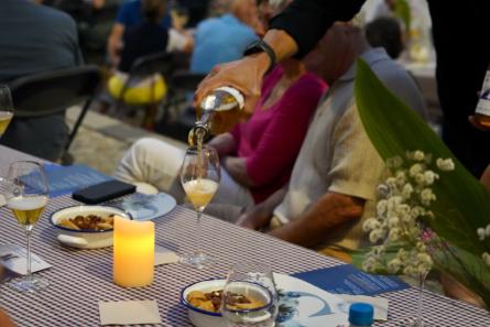Maridatge de música i vins a la fresca